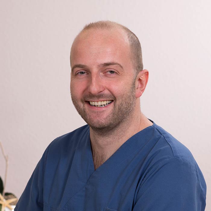 Ihr Implantologe und Zahnarzt in Lingen, Dr. Dietzel